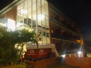 Kingsford Riverside Inn - Image 3