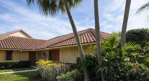 PGA Gated, Golf, Pool, Lakeview, Couples, Families, Sleeps 8 - Image 3