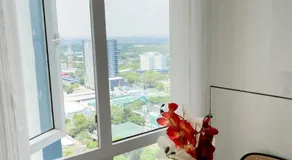 Cozy Room with Free Pool Access & PS4 Located at QC - Luxx Haven - Image 5