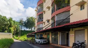 Stella Marries Airpot Lounge with complementary one way Airport Transfer - Image 4