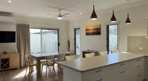 Seadaze 1 Rainbow Beach - Image 3