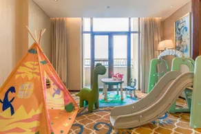Chengdu Yunhao Holiday Hotel - Image 4