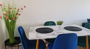 Dundee City Apartment with 3 Bedrooms - Image 3