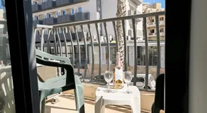 Sea Breeze Bay Guesthouse - Image 5
