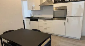 Modernes Haus mit Garten & Privatparkplatz Villa - Image 2