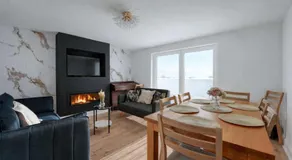 Stylish 5BR Home Free Parking, Garden & WiFi - Image 2