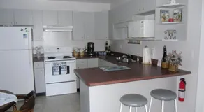 Hammond Bay Oceanside Guesthouse - Image 2