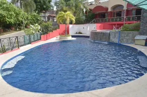 Tahanan Lakeview Hotel - Image 3
