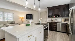 Nall Hills Gem! Great location & new interior! - Image 3