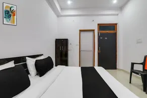 Hotel O Krishna - Image 2