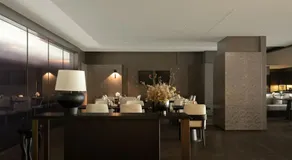 Atour Hotel Chongqing Guanyinqiao Pedestrian Street Century New City - Image 4