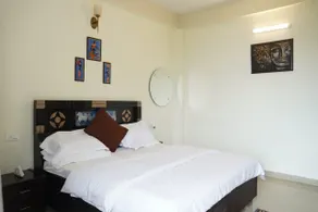 Valley View luxury mension - Image 2