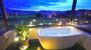 M2 Villa - Image 2
