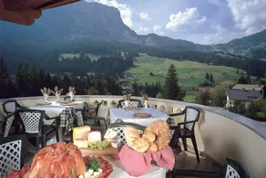 Hotel San Leonardo - Image 2