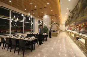 Shuanglong Hotel - Image 4