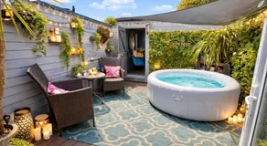 A Hidden Gem With Private Hot Tub and Garden - Netflix - Fast Wifi - Free Parking - Image 3