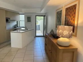 Stunning She Oak Lane - 2 Bedroom Apartment! - Image 3
