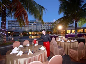 Pangeran Beach Hotel - Image 2