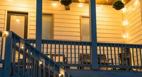 Stylish North Shore Townhouse - Image 4