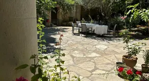 Antonys Garden House - Image 5