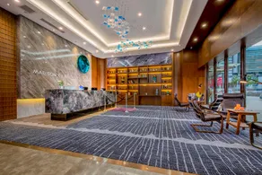 Madison Hotel Weihai Railway Station - Image 4
