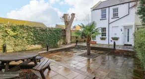 1A Coastguard Cottages - Image 4