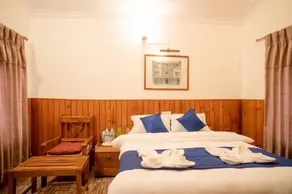 Lazy Lads Backpackers Hostel - Image 2