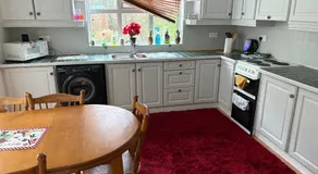 Riverchapel Guesthouse - Image 4