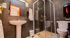 Hotel Manzanito - Image 2