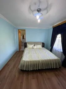 Lovely 5-bedroom vacation home - Image 3