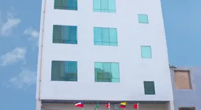 Royal Garden Hotel - Image 3