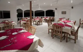 Anse Soleil Beachcomber Hotel and Self Catering - Image 4
