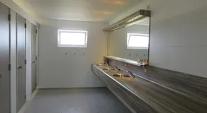 't Krukelhuis op camping - sanitair in toiletgebouw - Image 3