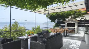 House Jak - Image 2