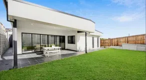 Stylish Modern Getaway Geelong - Image 5