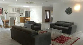 Pioneer Guest House - Image 2