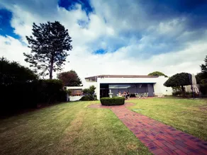 Sandown Regency Hotel & Apartments - Image 3