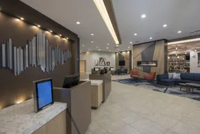 The Center Hotel Grand Rapids Airport - Image 3