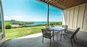 Majestic at Table Rock - Image 3