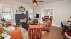 The Cherry St House|Dog Friendly |Sleeps 10 |Near MSU - Image 2