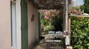 LA LAVANDIERE Famille Amis Relais Motards - Image 3