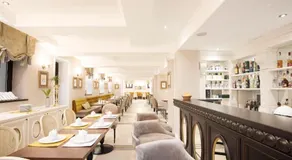 Hotel Versay - Image 4
