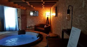 Odyssée - Chambre d'hôtes avec sauna privatifs, spa et filet suspendu - Image 3