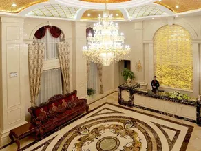 Royal International Hotel - Image 2