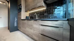 3 Room Luxury Design Apartment with Airconditioning, Close to Gent St-Pieters Station - Image 3