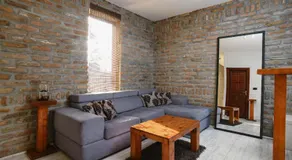 Open Concept Boutique Hotel - free breakfast & parking - Image 5