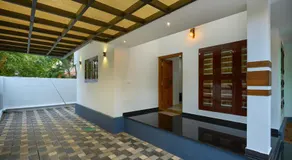 Venice Rosedale - Image 3