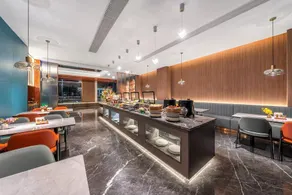 Mehood Hotel Ideally located in the heart of the city, just steps from the historic Xi'an Ancient Wall and Yuxiangmen Metro A short 3-stop ride to the Bell Tower - Image 2
