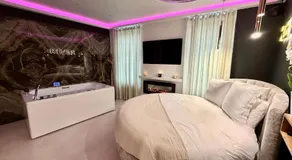 Tout pour Rêver - Love Room - Jacuzzi - Image 5