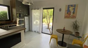 Maison de charme indépendante - Terrasse et parking privé - Village médiéval - 8 min A7 - Montélimar Nord - Image 2